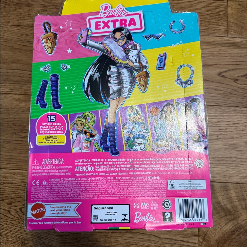 Barbie Extra Doll #15 - Picture 4 of 9